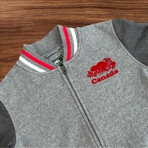 Roots Kids‎ Size Medium 7-8 Years Letterman Gray Full Zip Jacket